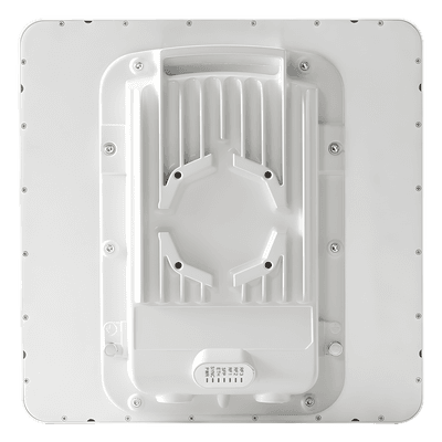 Radio PTP / 1.36 Gbps / 4.9-6.2 GHz / 802.11ac Wave 2 MU-MIMO 4x4 / Antena Integrada 23 dBi / IP66/67