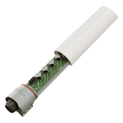 Extensor PoE Administrable / 3 Puertos 802.3af/at / PoE IN 90W / IP68 / -40°C a +70°C / 131 pies