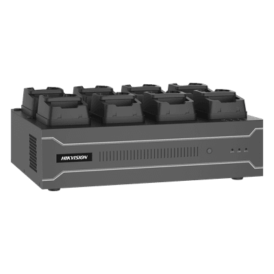Dock Station de Escritorio con 8 Estaciones de Carga para Body Cams / Doble Interfaz de Red / 4 Bahías de HDD / Carga y Respaldo Automático / Prevención de Pérdida de Datos / Cobertura Cíclica / Reproducción d