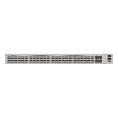 Switch Core/Distribución / 48 Puertos PoE+ Gigabit / 4 SFP+ 10G / PoE Perpetuo / 849 W / Capa 3 / 176 Gbps
