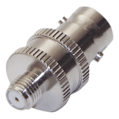 Adaptador RF Coaxial / BNC Hembra a SMA Hembra / Montaje en Línea / Cuerpo Niquelado / Contacto Oro / Aislante Teflón