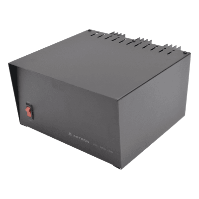 Fuente de Poder Lineal Regulada / 13.8 Vcc / 20 A / 276 W / Cargador de Baterías 2 A / 115 Vca