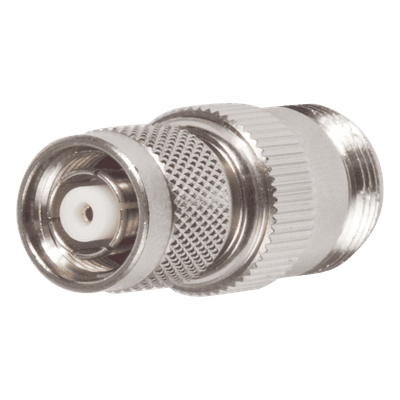 Adaptador RF en Línea / TNC Macho Inverso a N Hembra / Cuerpo Bronce Niquelado / Contacto Oro / Aislante Teflón