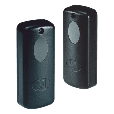 Juego de fotoceldas / Alcance 10 m / IP54 / 12-24 VCC/VCA / Relé NC 1A / 46 x 108 x 23 mm