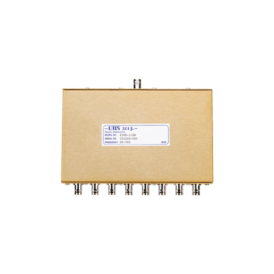 Divisor de Potencia EMR de 8 Vías, 30-700 MHz, 0.5 Watt, Conectores BNC Hembra.