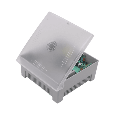 Fuente de Poder con Gabinete de 4 Salidas de 11 - 15 Vcc / 5 Amper /  Voltaje de Entrada: 96 - 264 Vca / Soporta Protección contra Sobrecorriente de Salida, Protección contra Cortocircuito / Led Indicador