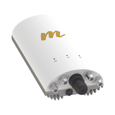 Punto de Acceso de 1.5 Gbps / MU-MIMO 4x4 / 4.9-6.4 GHz / 4 Conectores N-hembra / Hasta 100 clientes concurrentes / Incluye POE y cable de alimentación / Soporta monitoreo en la nube