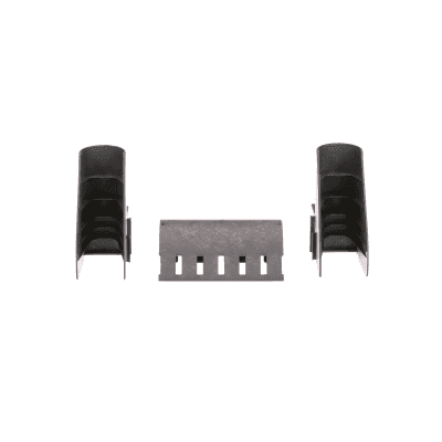 Kit de Bajada de Cables Para Charola Tipo Escalerilla, Con Control de Radio de Curvatura, Fabricado en Nylon 6.6, Color Negro